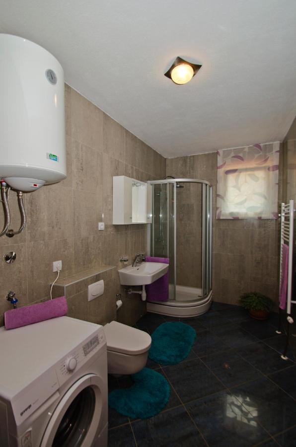 Rooms Leda Vrlika Luaran gambar