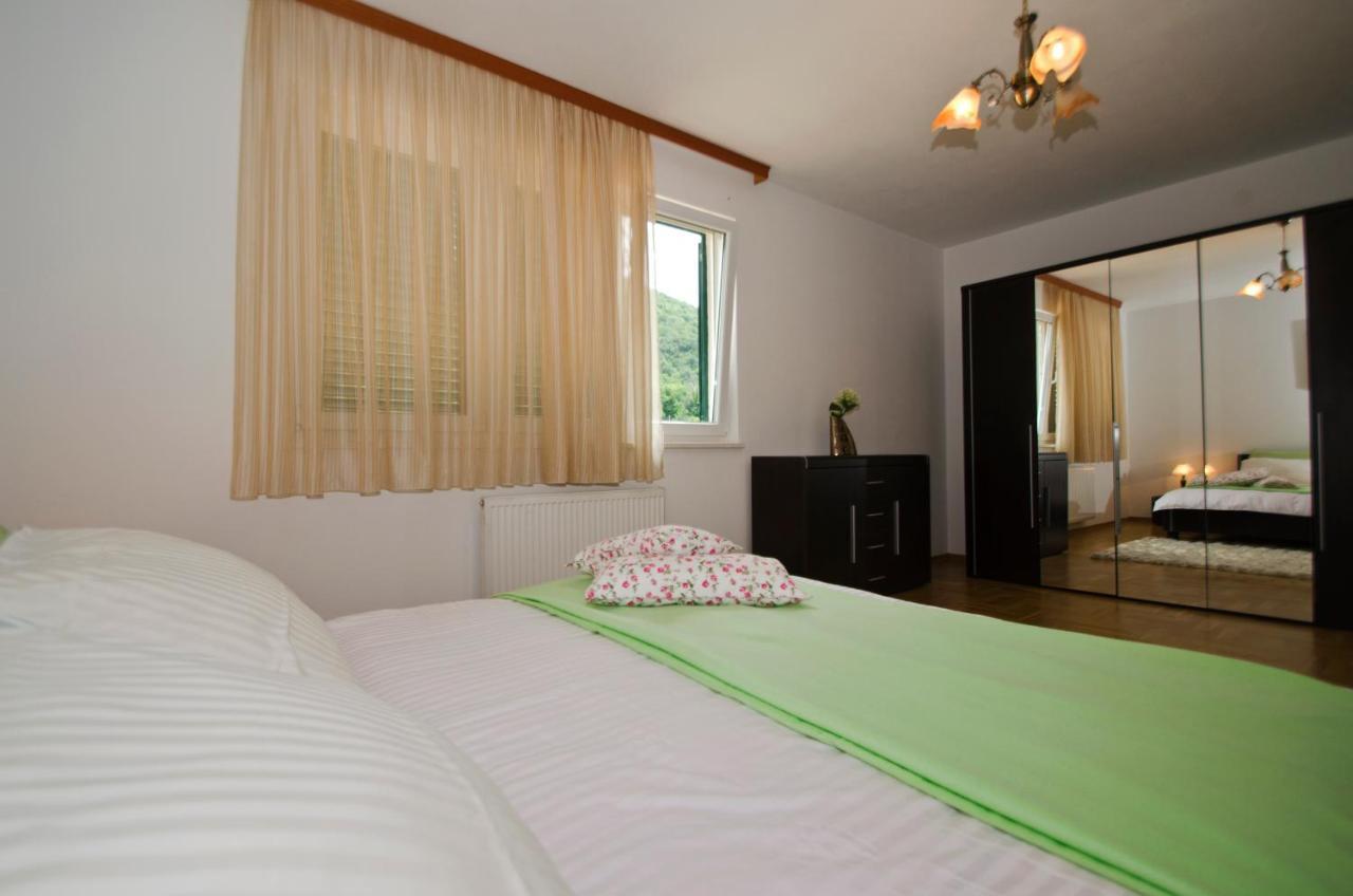 Rooms Leda Vrlika Luaran gambar