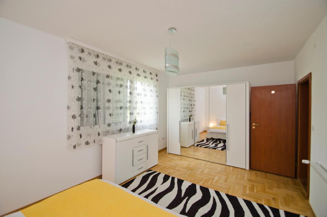 Rooms Leda Vrlika Luaran gambar